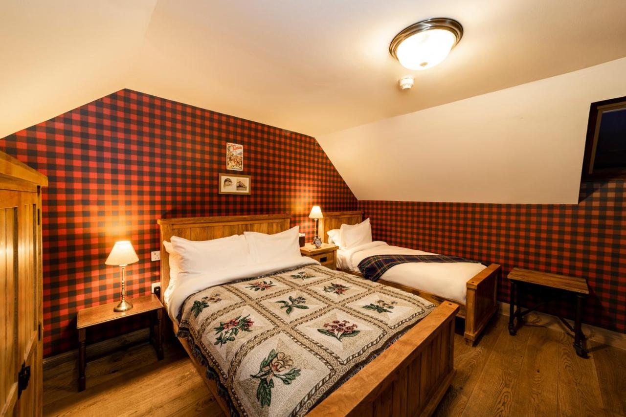 Cluanie Inn Glenmoriston Bagian luar foto