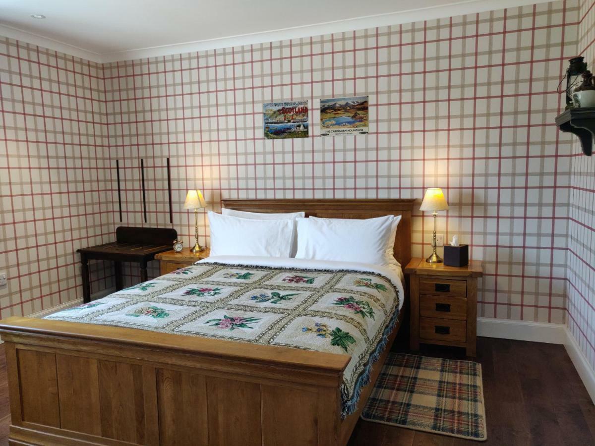 Cluanie Inn Glenmoriston Bagian luar foto